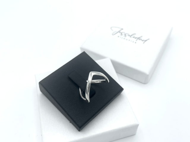 Bague wishbone