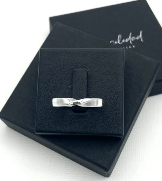 Bague Twist